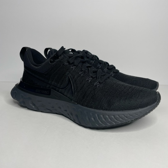 Nike React Infinity Run Flyknit 2 Triple Black - Picture 1 of 11